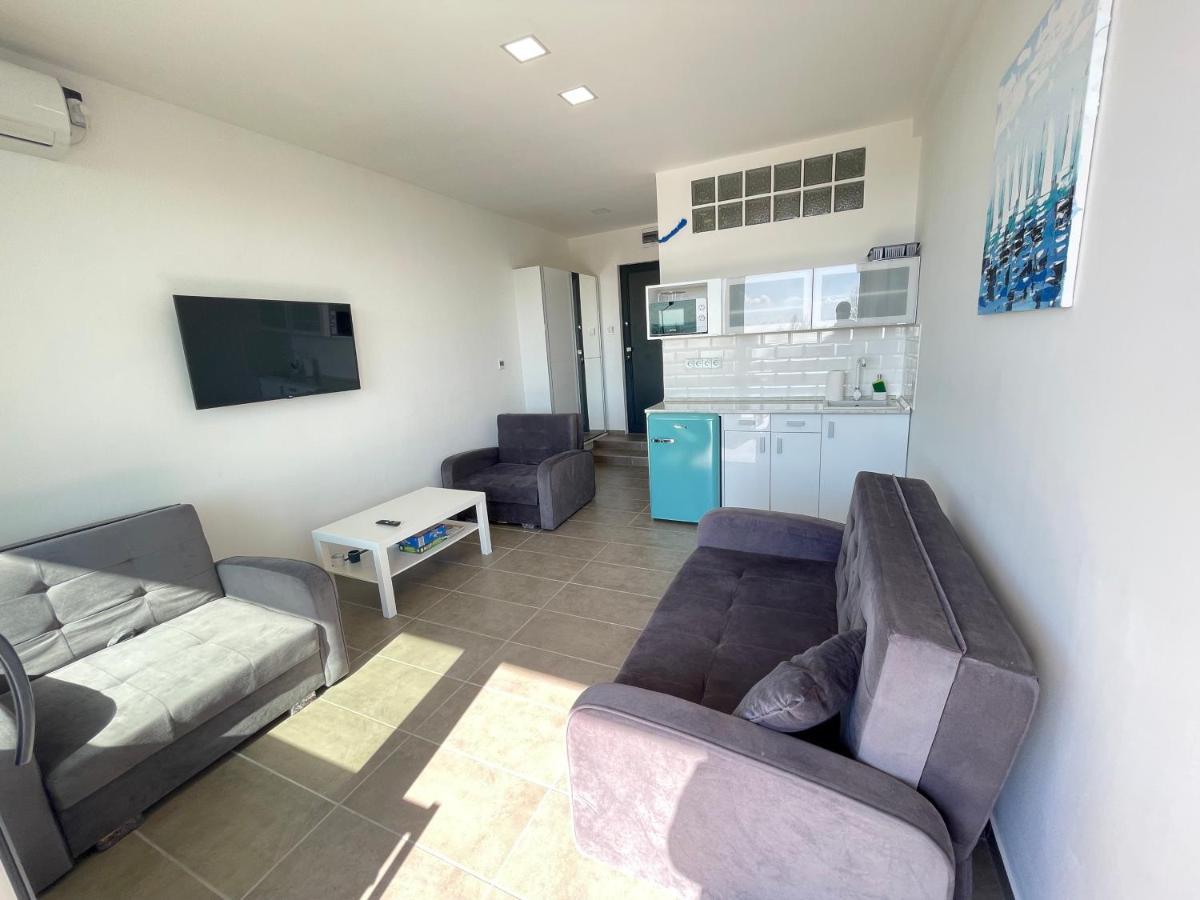 Apartament Club Panorama Studio - Pool, Garden Alsóörs Zewnętrze zdjęcie