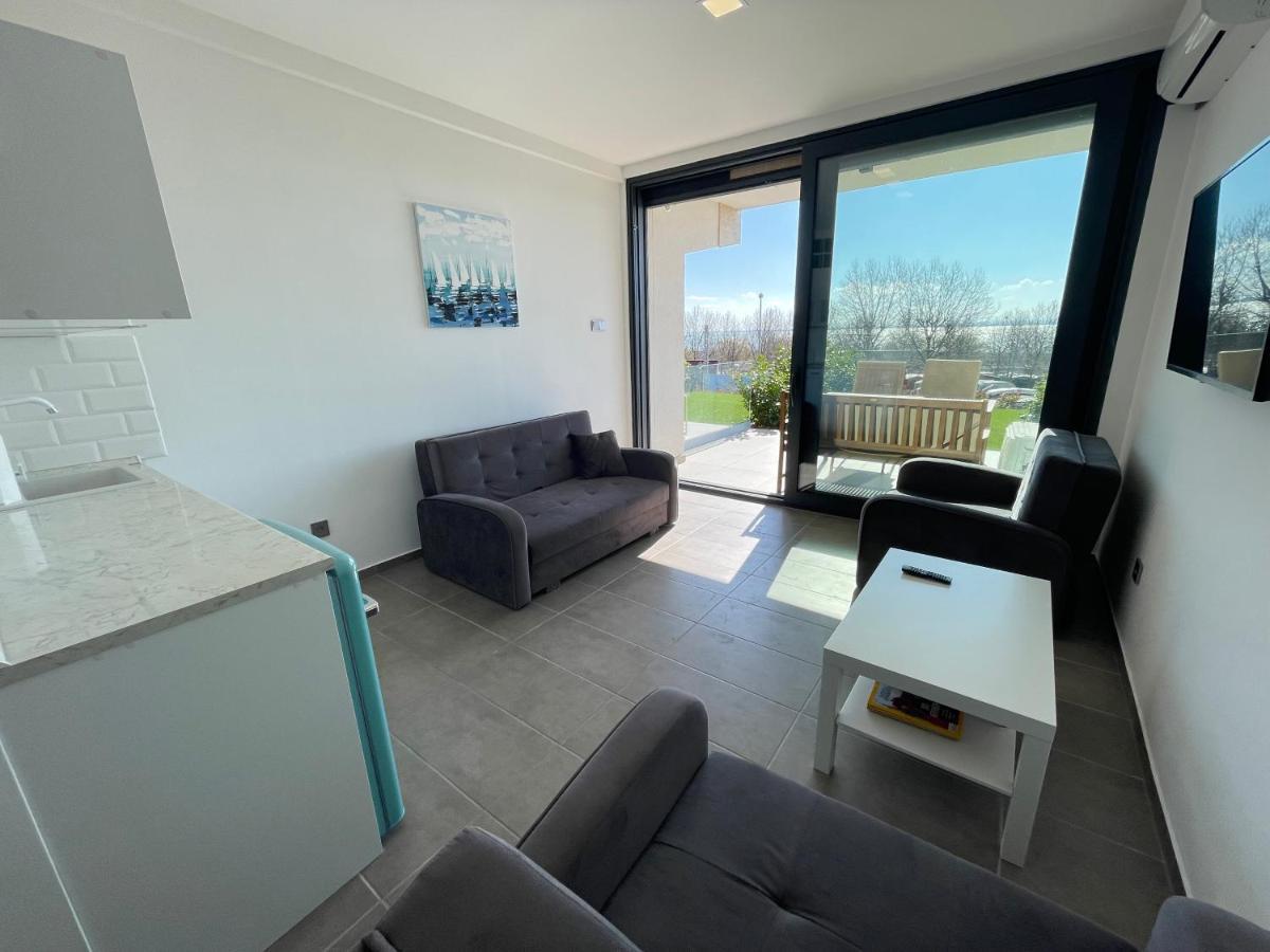 Apartament Club Panorama Studio - Pool, Garden Alsóörs Zewnętrze zdjęcie