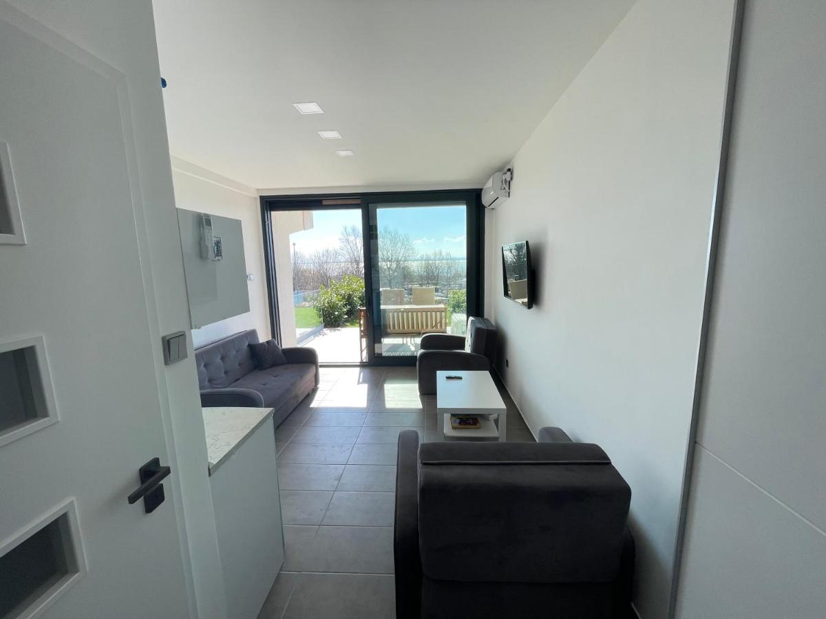 Apartament Club Panorama Studio - Pool, Garden Alsóörs Zewnętrze zdjęcie