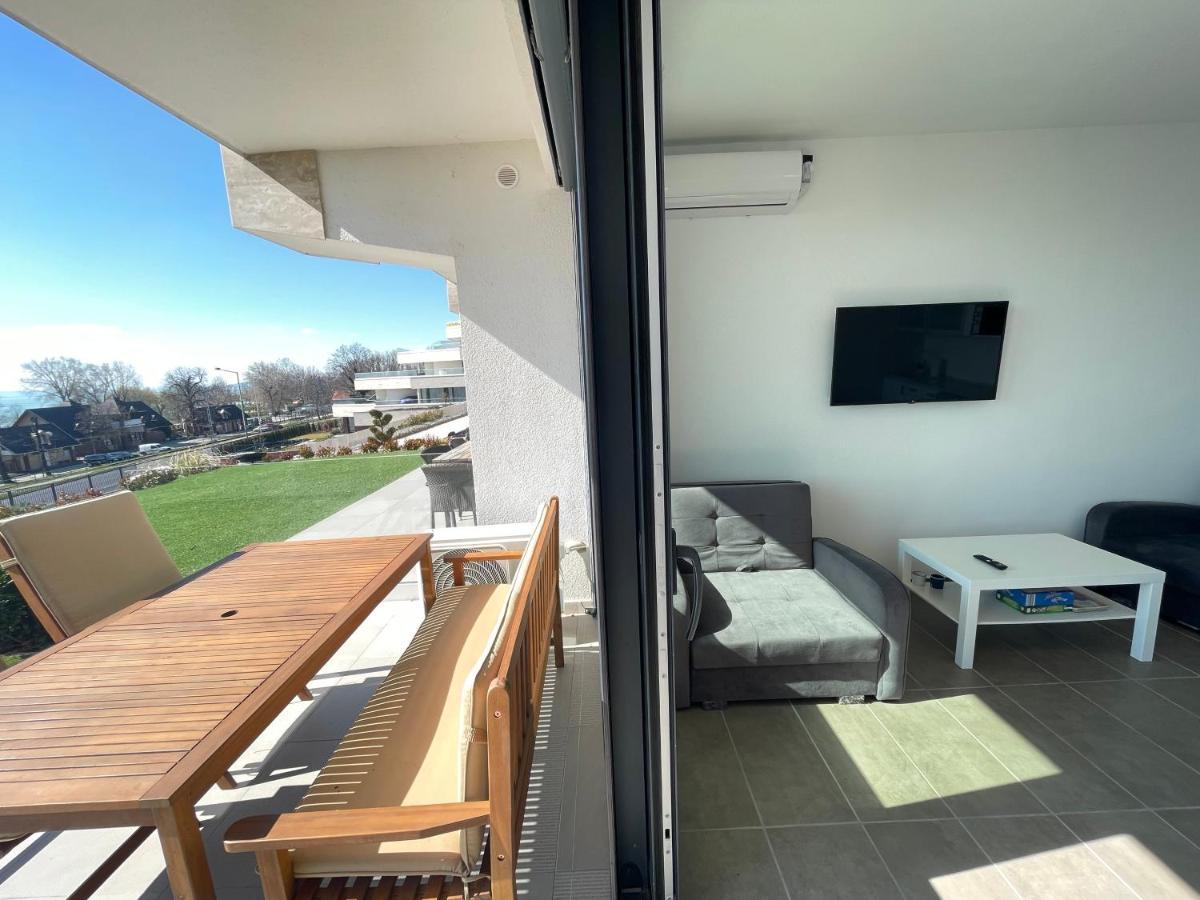 Apartament Club Panorama Studio - Pool, Garden Alsóörs Zewnętrze zdjęcie