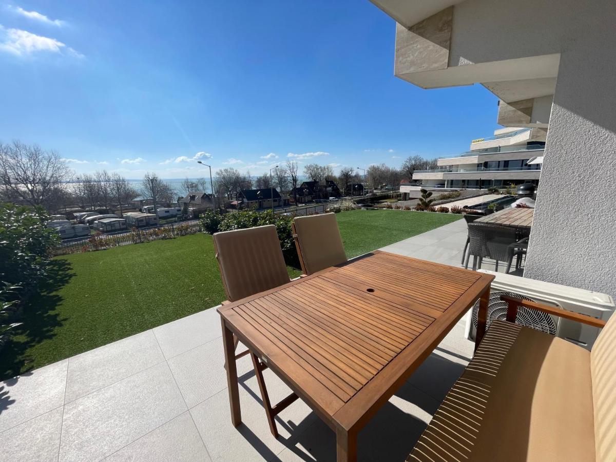 Apartament Club Panorama Studio - Pool, Garden Alsóörs Zewnętrze zdjęcie